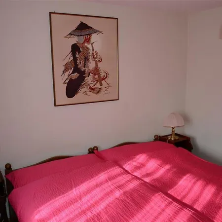 Mutzli Appartement-fewo- Dusche Oder Bad- Wc 6-bettwohnung By Interhome * Hornkessel